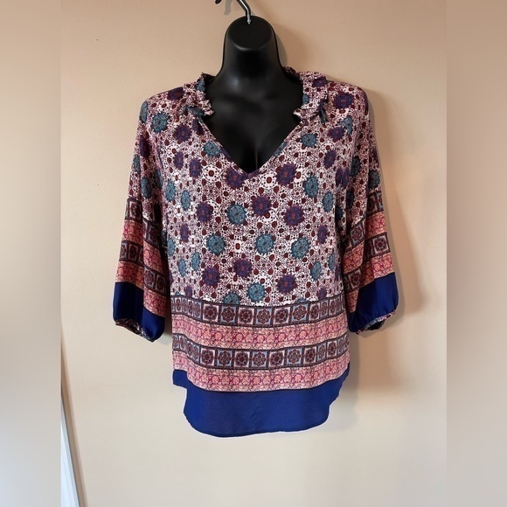 Renee C Colorful 3/4 Sleeve Blouse. Size M.